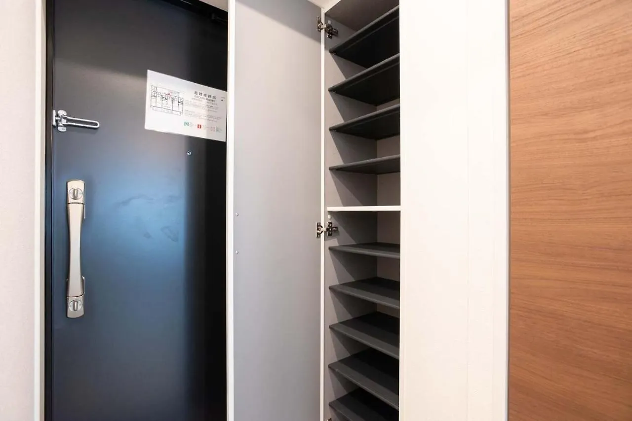 Art Shin-Osaka West Apartment