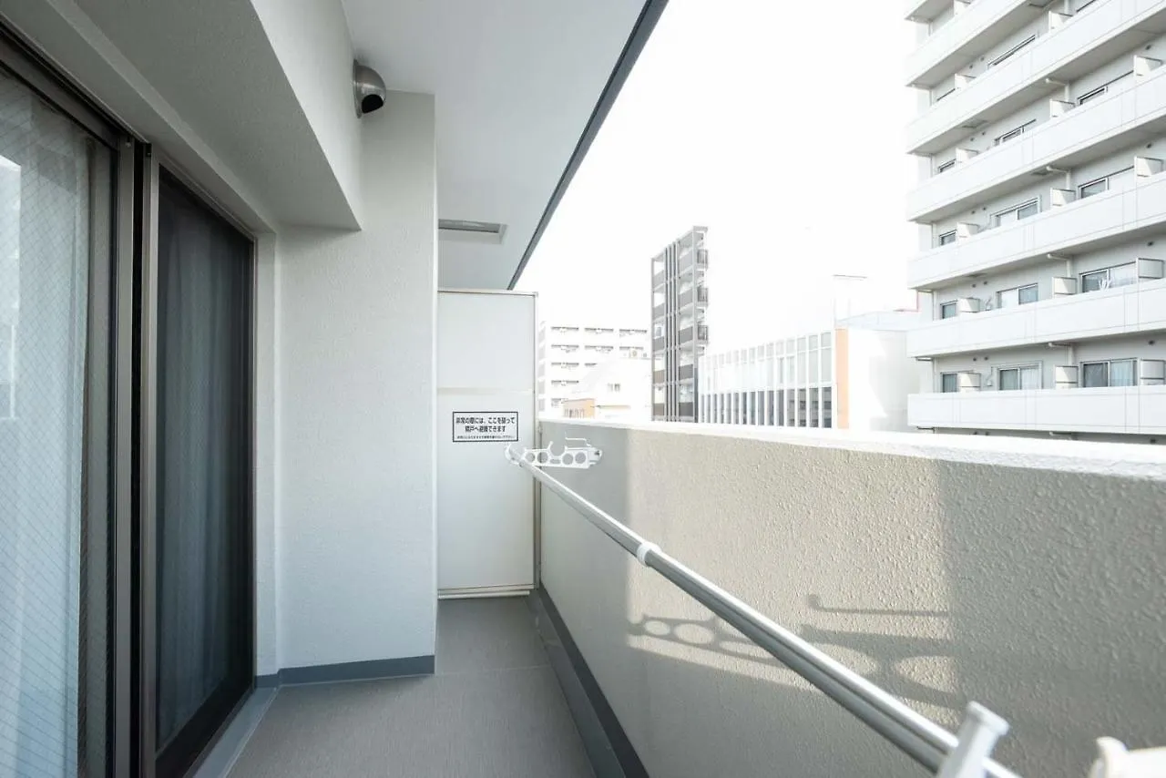 Art Shin-Osaka West Apartment 0*, Osaka Japan