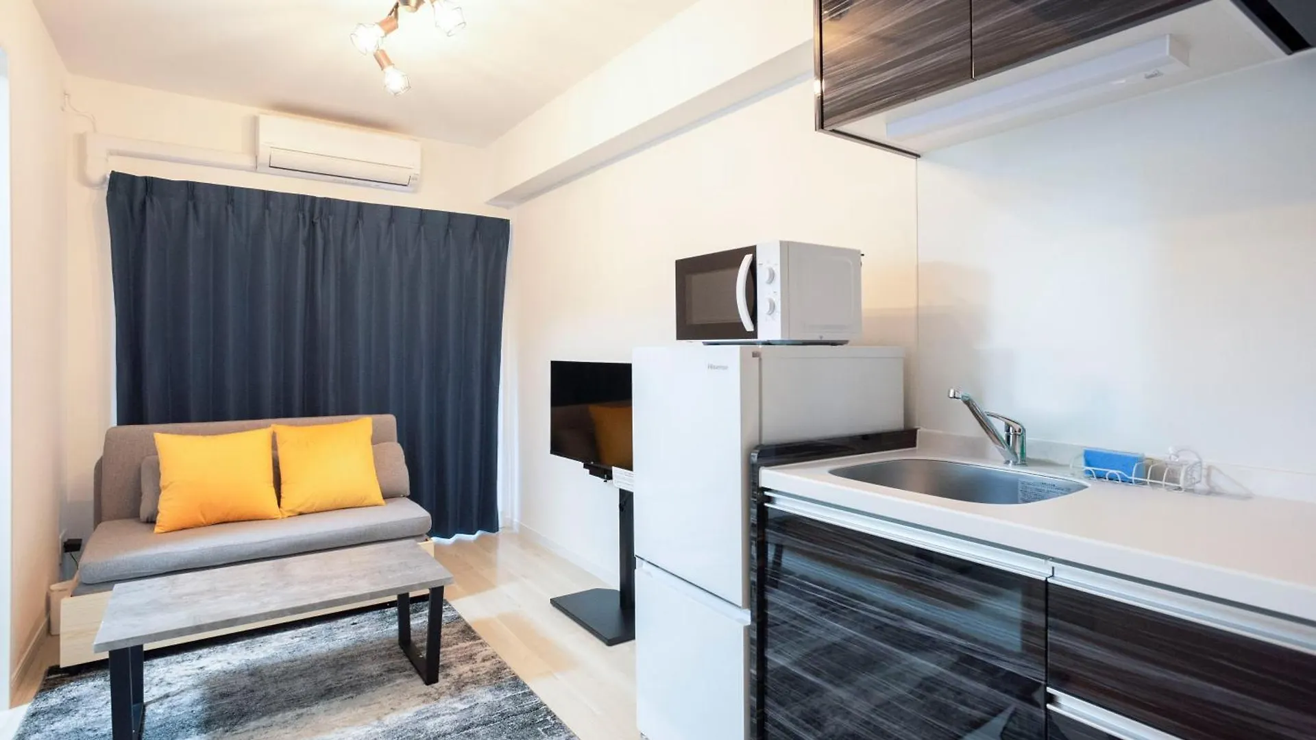 Art Shin-Osaka West Apartment Japan