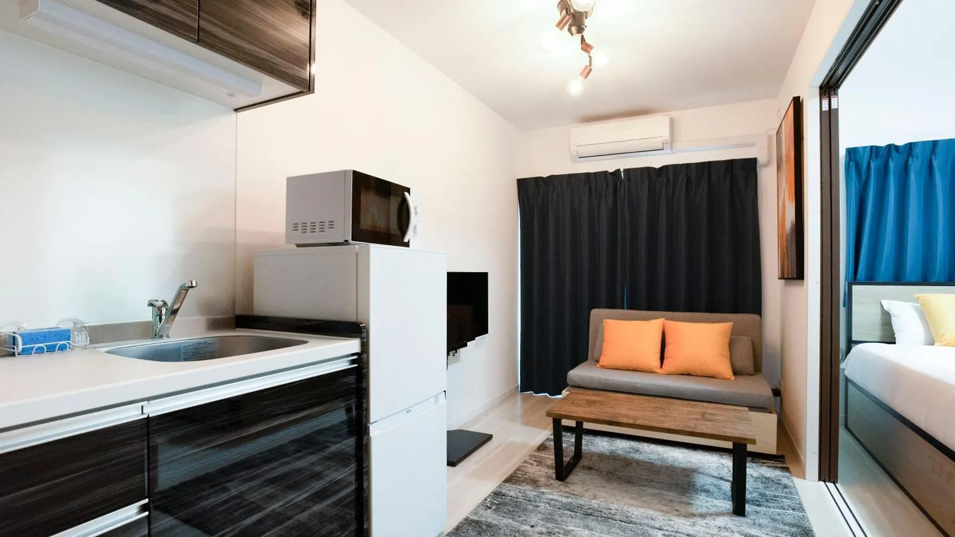 Art Shin-Osaka West Apartment